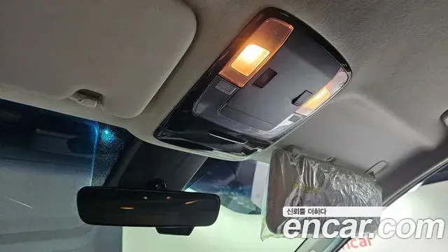 Hyundai Staria 2022 — Şəkil 16/31