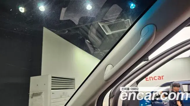 Hyundai Staria 2022 — Şəkil 9/31