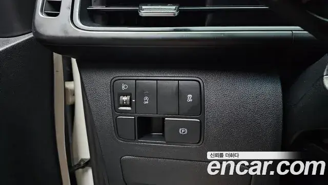 Hyundai Staria 2022 — Şəkil 24/31