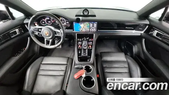 Porsche Panamera 2020 — Şəkil 37/39