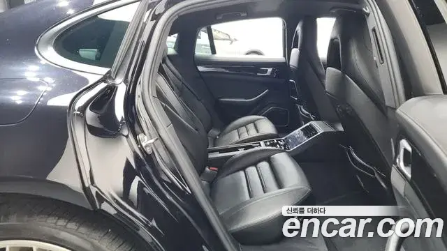 Porsche Panamera 2020 — Şəkil 20/39