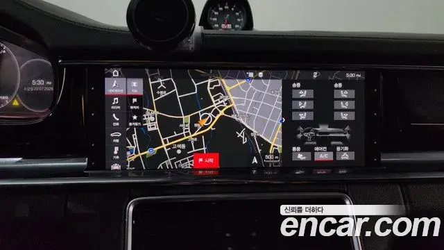 Porsche Panamera 2020 — Şəkil 21/39