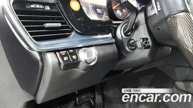 Porsche Panamera 2020 — Şəkil 26/39