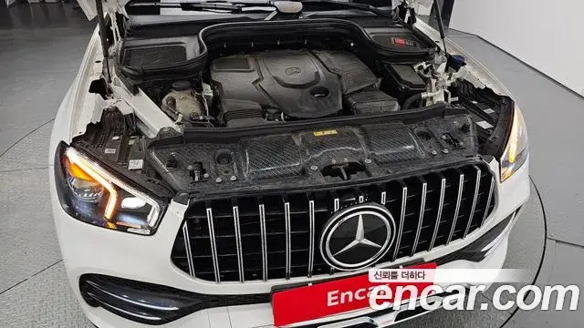 Mercedes-Benz GLE-Class 2023 — Photo 24/36