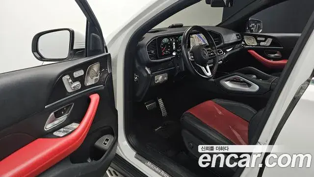 Mercedes-Benz GLE-Class 2023 — Photo 27/36