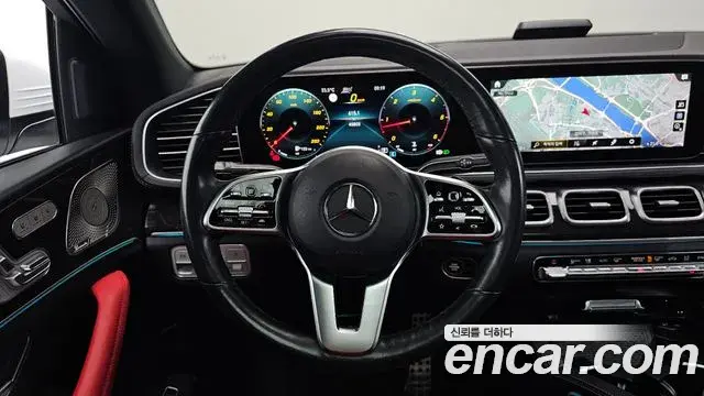 Mercedes-Benz GLE-Class 2023 — Photo 13/36