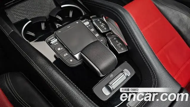 Mercedes-Benz GLE-Class 2023 — Photo 31/36