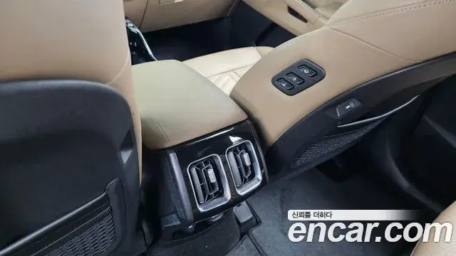 Kia Sorento 2025 — ფოტო 23/37
