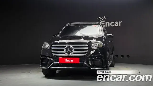 Mercedes-Benz GLS-Class 2024 — Photo 32/45