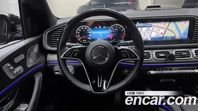 Mercedes-Benz GLS-Class 2024 — Photo 10/45