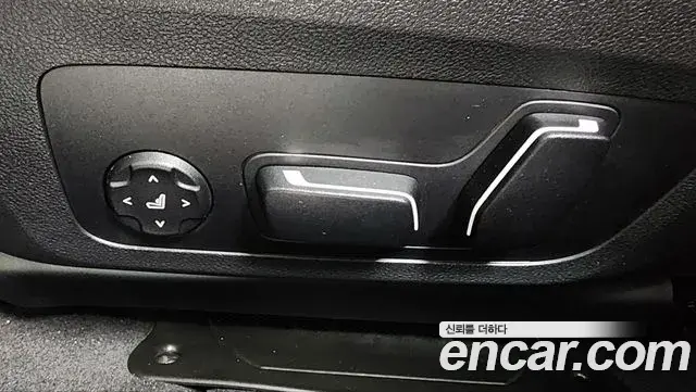 BMW 3 Series 2025 — Photo 7/20