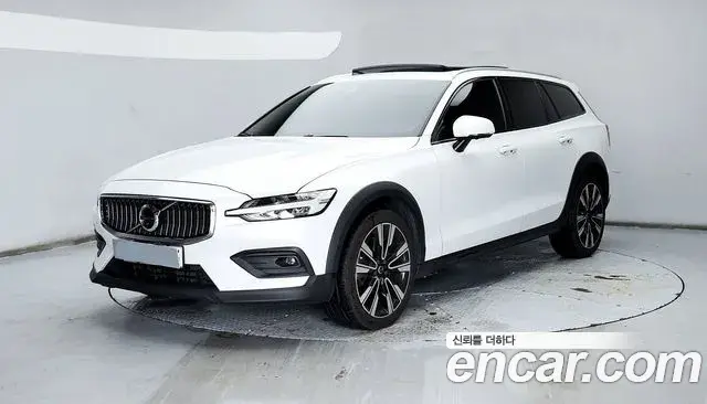 Volvo V60 Cross Country 2021 — Photo 5/20