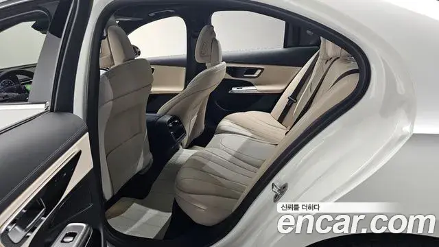 Mercedes-Benz E-Class 2026 — Фото 11/20