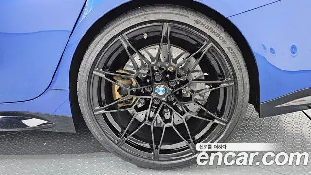 BMW M3 2025 — Şəkil 28/34