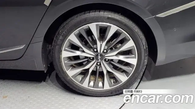 Kia K8 2023 — ფოტო 1/30