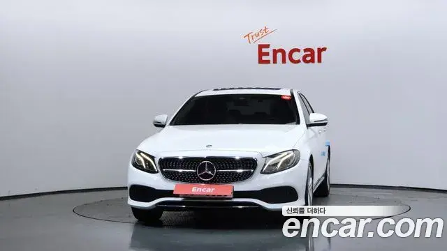 Mercedes-Benz E-Class 2018 — ფოტო 3/33