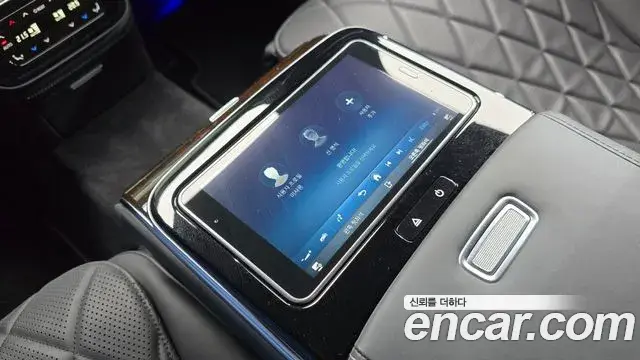 Mercedes-Benz S-Class 2021 — Photo 26/30