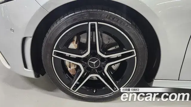 Mercedes-Benz A-Class 2021 — Фото 5/20