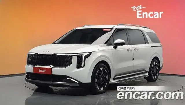 Kia Carnival 2025 — Фото 1/20