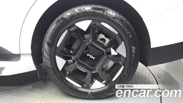 Kia Carnival 2025 — ფოტო 31/39