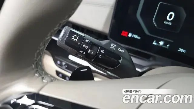 Kia Carnival 2025 — ფოტო 15/39