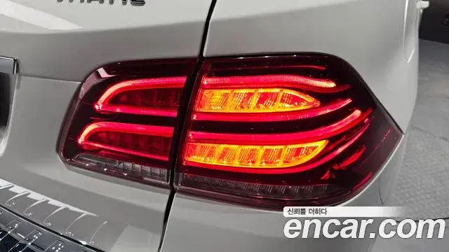 Mercedes-Benz GLE-Class 2018 — Şəkil 2/34