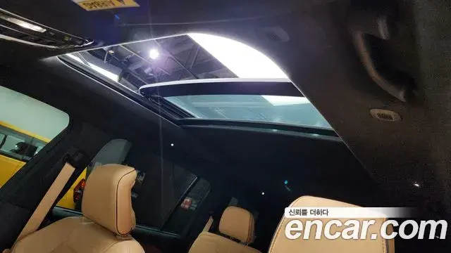 Jeep Grand Cherokee 2021 — Photo 31/35
