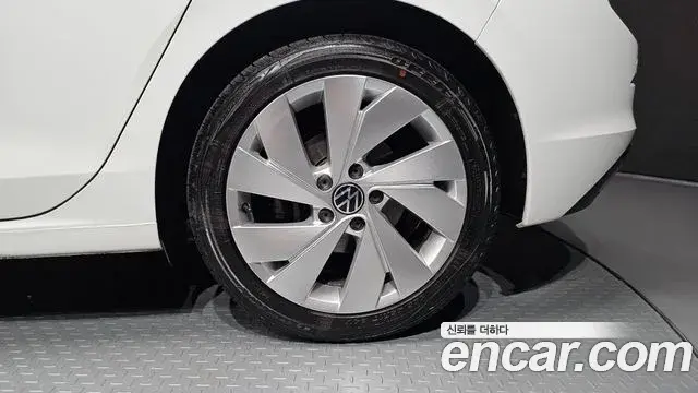 Volkswagen Golf 2022 — Şəkil 3/30