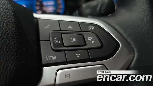 Volkswagen Golf 2022 — Şəkil 28/30