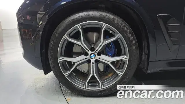 BMW X5 2025 — Photo 1/20
