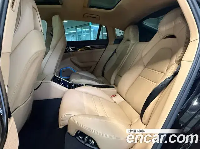 Porsche Panamera 2021 — Photo 15/20