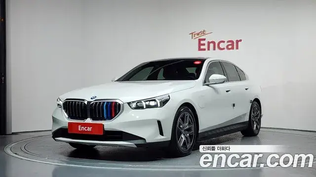 BMW 5 Series 2025 — Şəkil 20/33