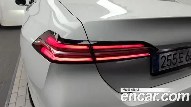 BMW 5 Series 2025 — Şəkil 31/33