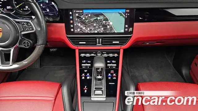 Porsche Cayenne 2022 — Photo 23/36