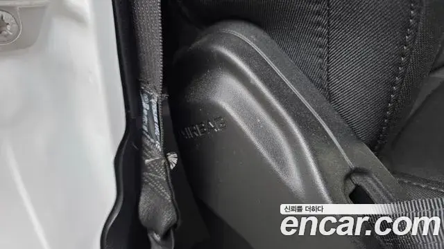 Jeep Wrangler 2020 — Фото 13/20