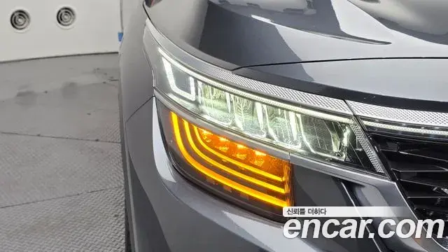 Kia Seltos 2021 — Şəkil 1/30