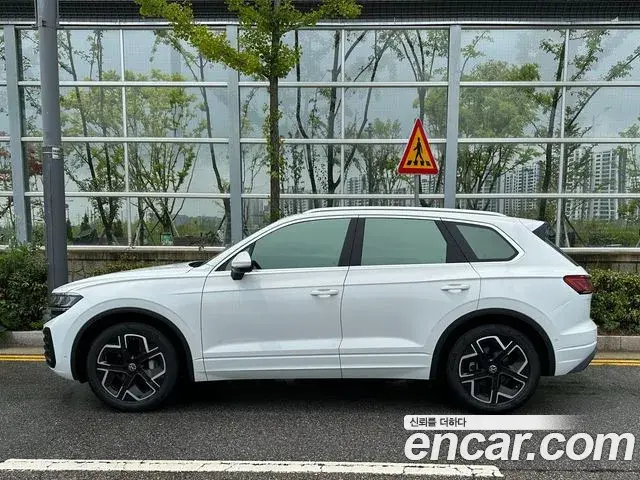 Volkswagen Touareg 2026 — Şəkil 19/20