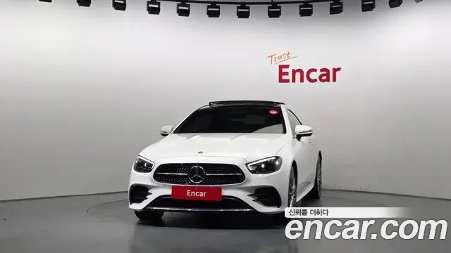 Mercedes-Benz E-Class 2021 — Фото 3/20