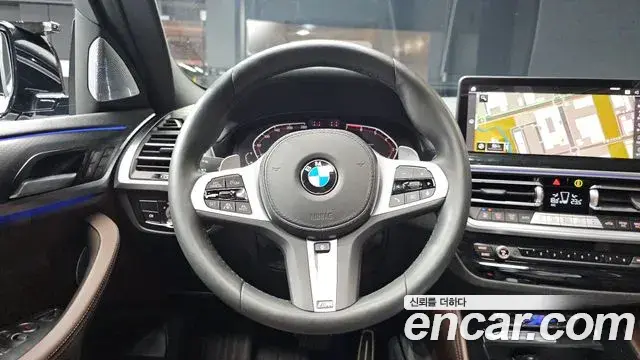 BMW X4 2025 — Фото 12/20