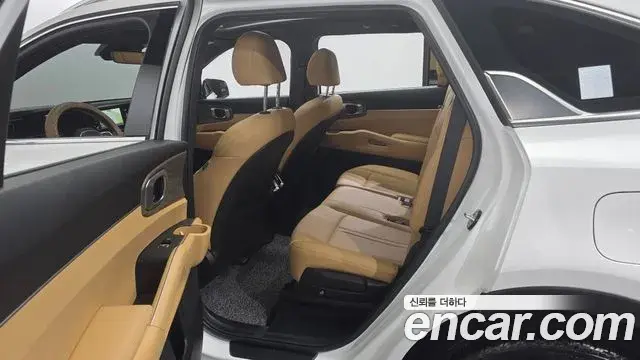 Kia Sorento 2022 — Фото 11/20