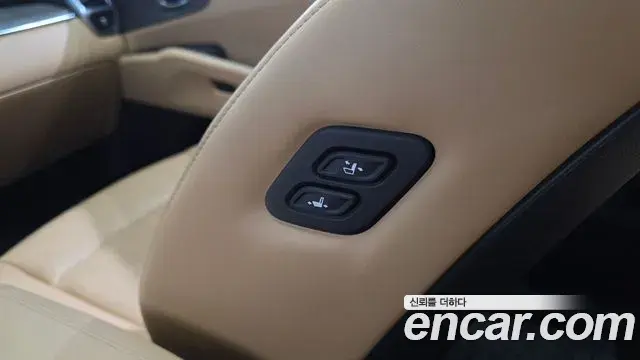 Kia Sorento 2022 — Фото 18/20