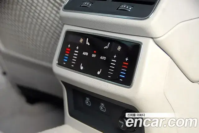 Audi A7 2022 — ფოტო 18/20