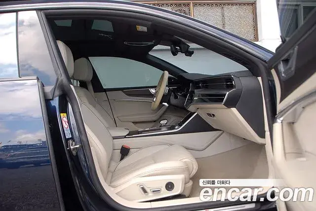 Audi A7 2022 — ფოტო 10/20