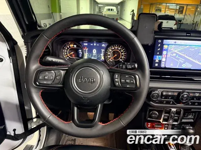 Jeep Wrangler 2024 — Şəkil 16/20