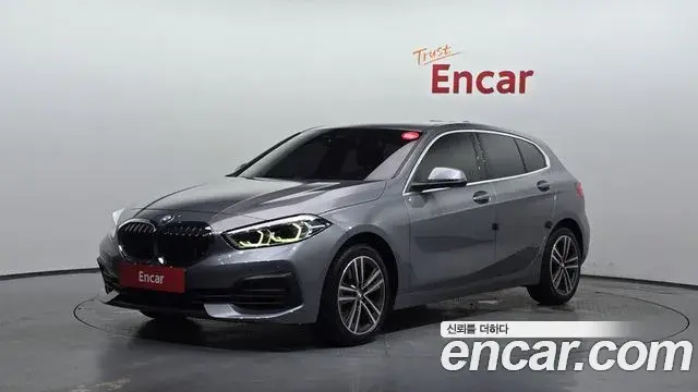 BMW 1 Series 2022 — Şəkil 5/30