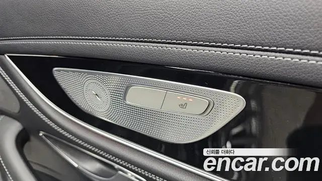 Mercedes-Benz AMG GT 2020 — ფოტო 4/20