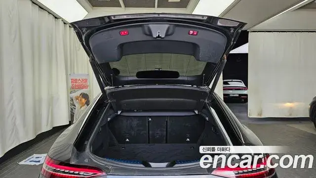 Mercedes-Benz AMG GT 2020 — ფოტო 19/20