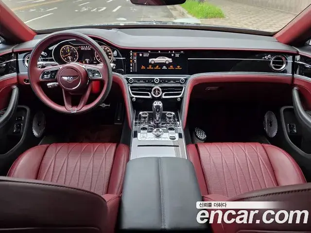 Bentley Flying Spur 2021 — ფოტო 12/20