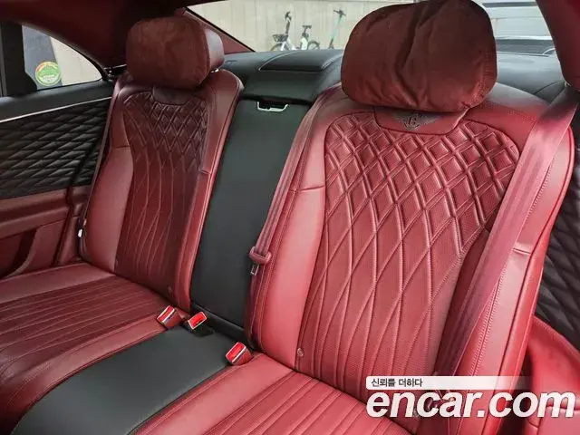 Bentley Flying Spur 2021 — ფოტო 10/20