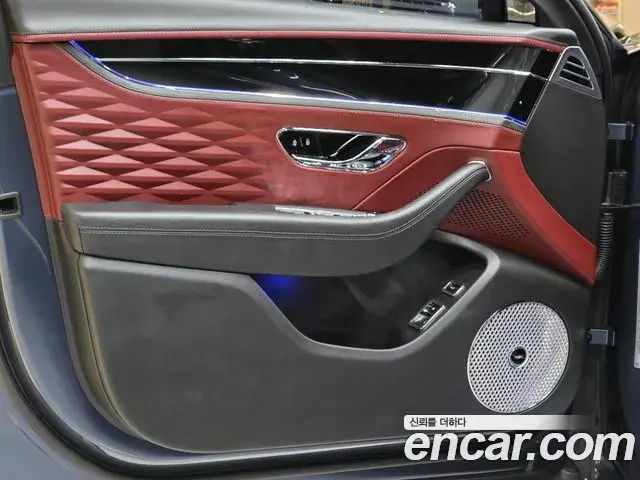 Bentley Flying Spur 2021 — ფოტო 4/20